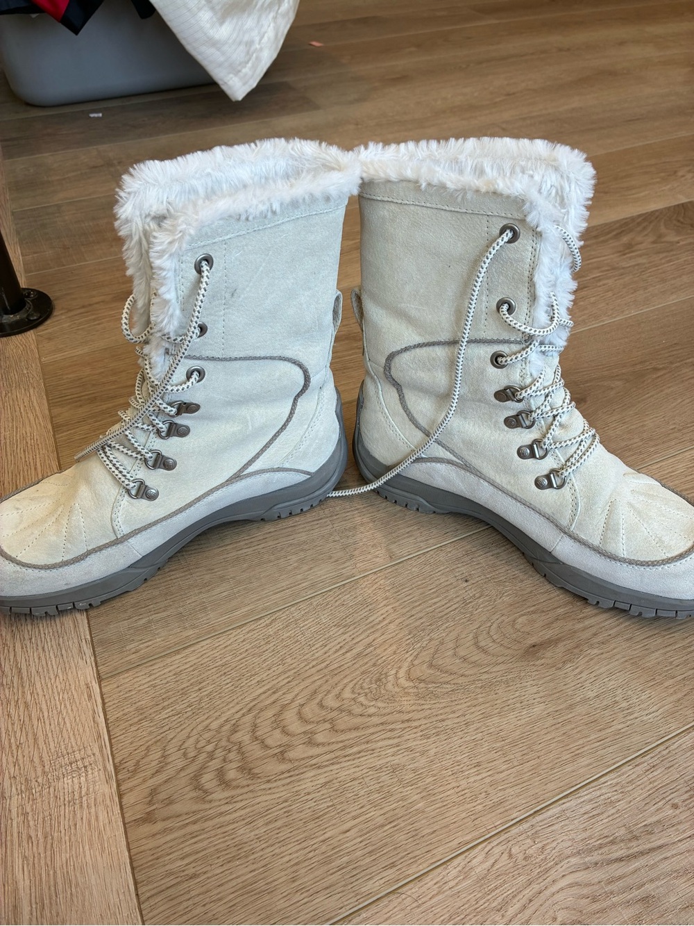 Columbia Lavella 2 suede Winter Faux-Fur Lace-Up Snow Boots white waterproof 9 - Picture 3 of 8
